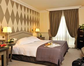 Suites Hotel de Vigny Paris